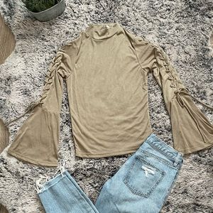 NWT from Buckle. Willow and Root bell sleeve mock neck top